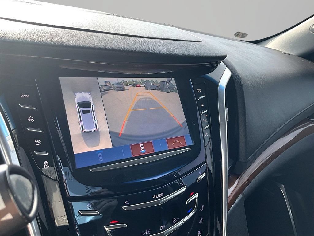 Used 2019 Cadillac Escalade Premium Luxury AWD/4WD image 21