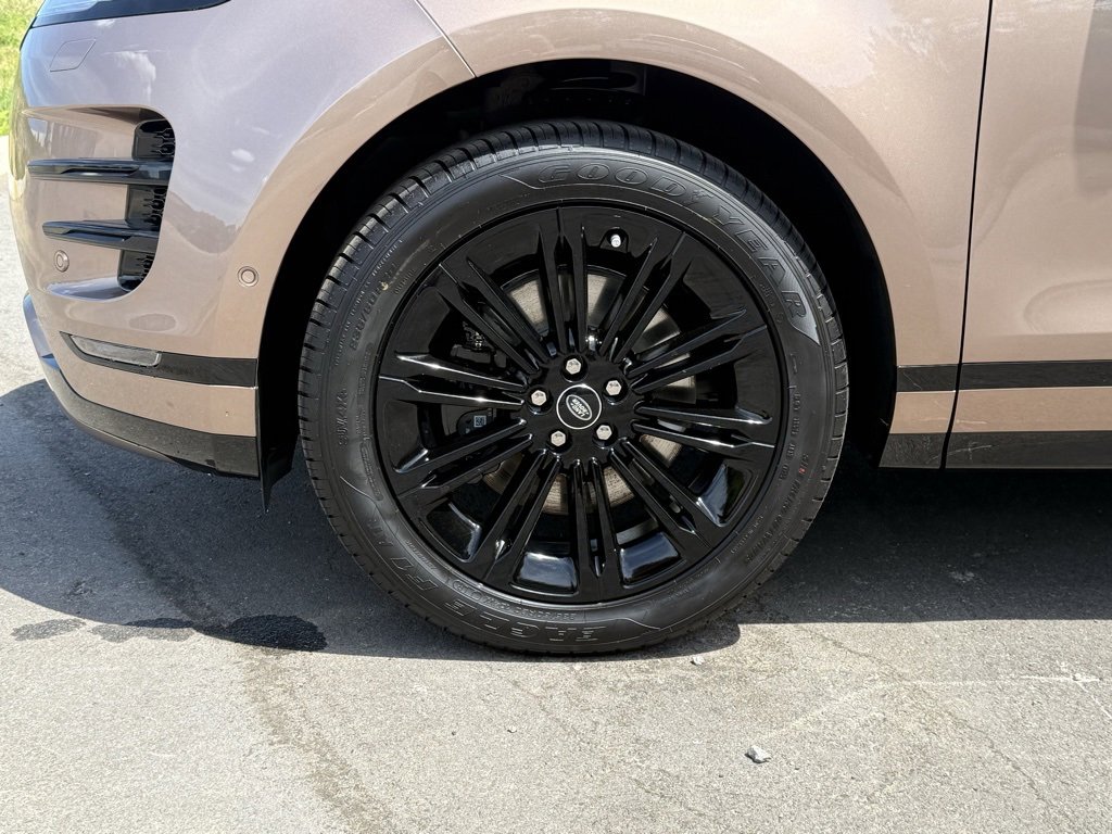 New 2026 Land Rover Range Rover Evoque Dynamic SE image 10