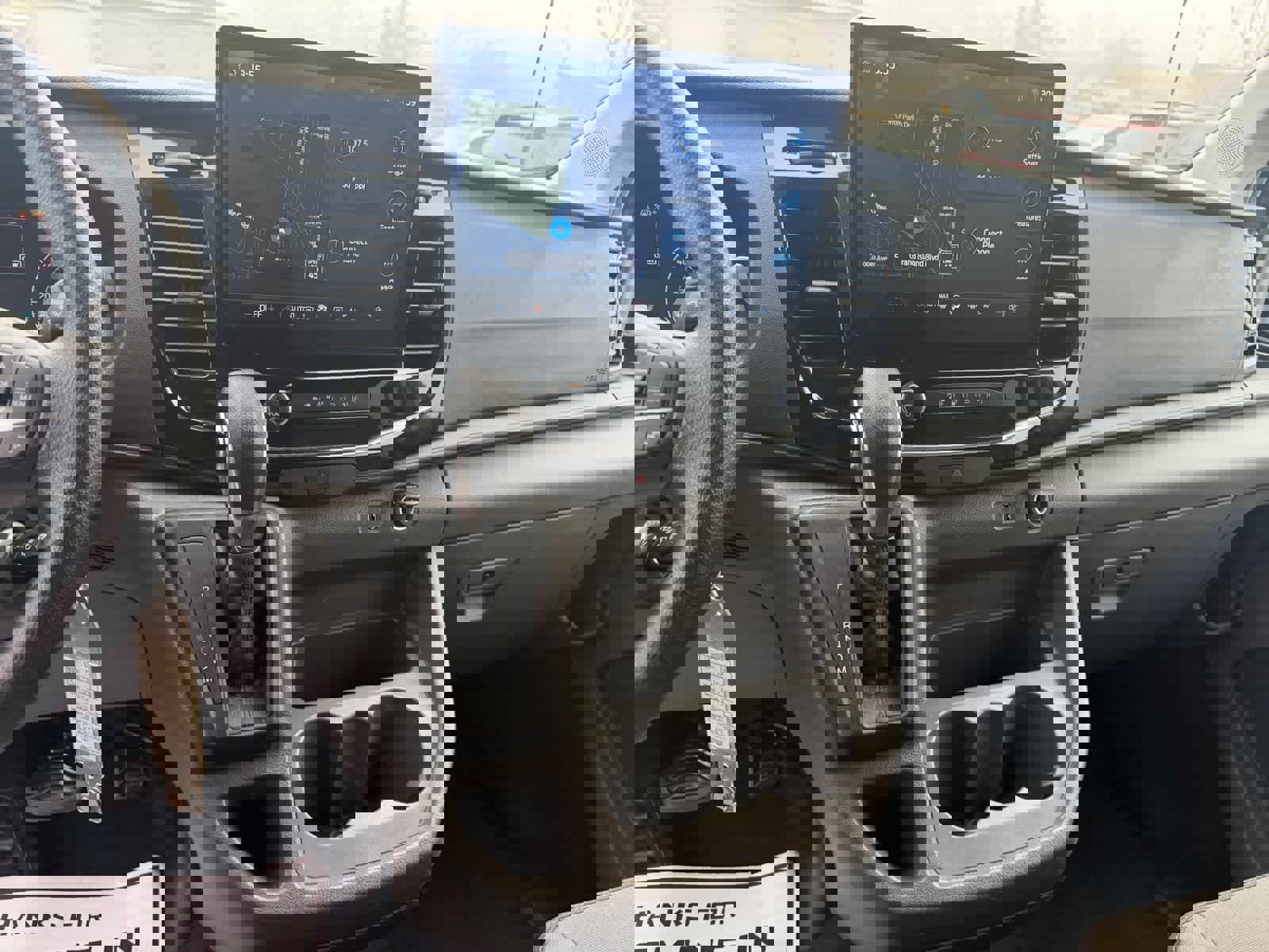 Used 2024 Ford Transit 350 XLT image 17