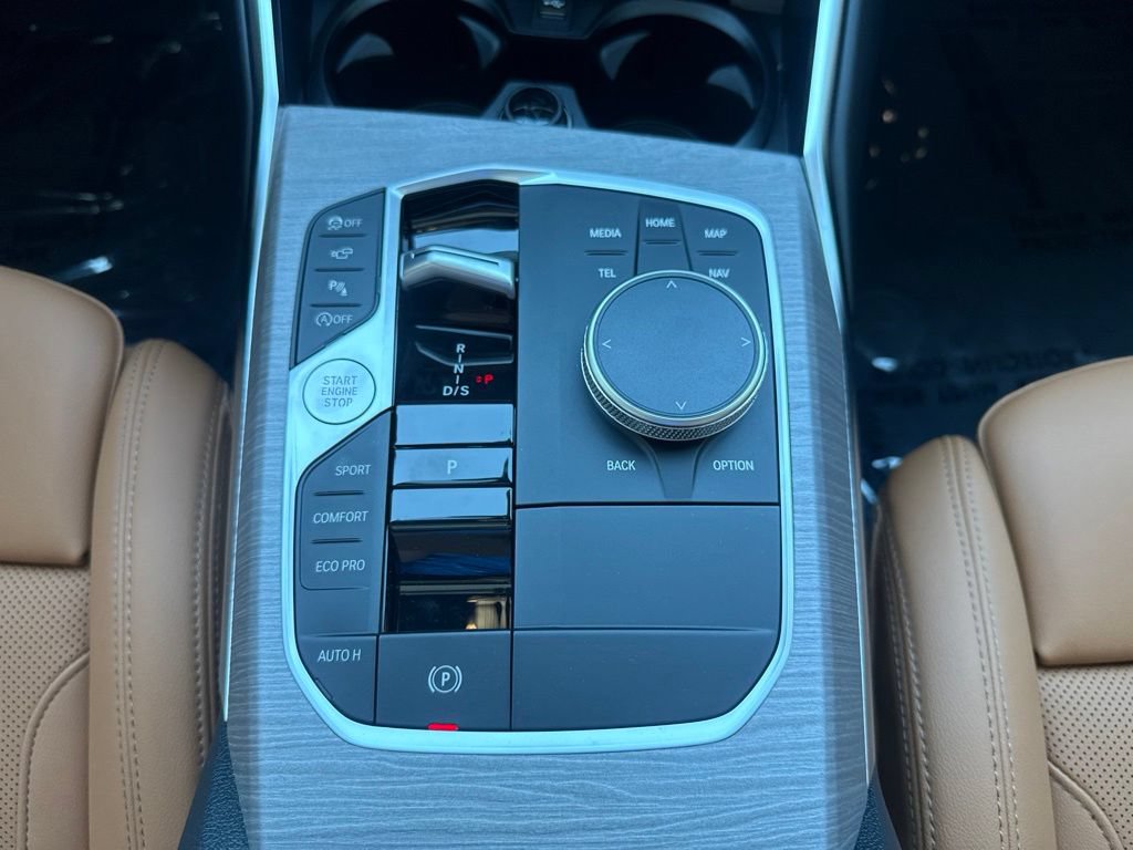 New 2026 BMW 330i Sedan w/ Convenience Package RWD image 15