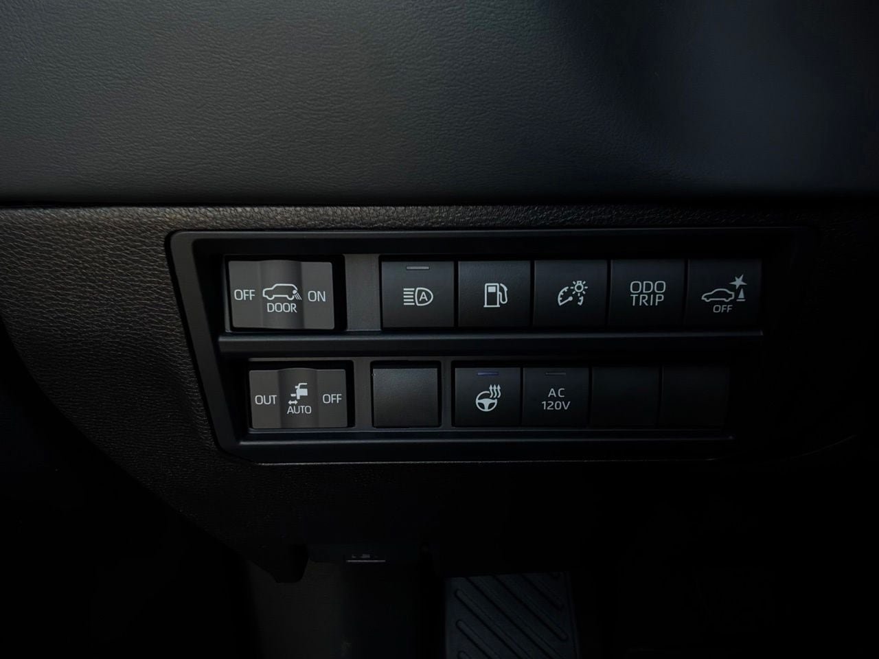 New 2026 Toyota Sequoia Platinum AWD/4WD image 28