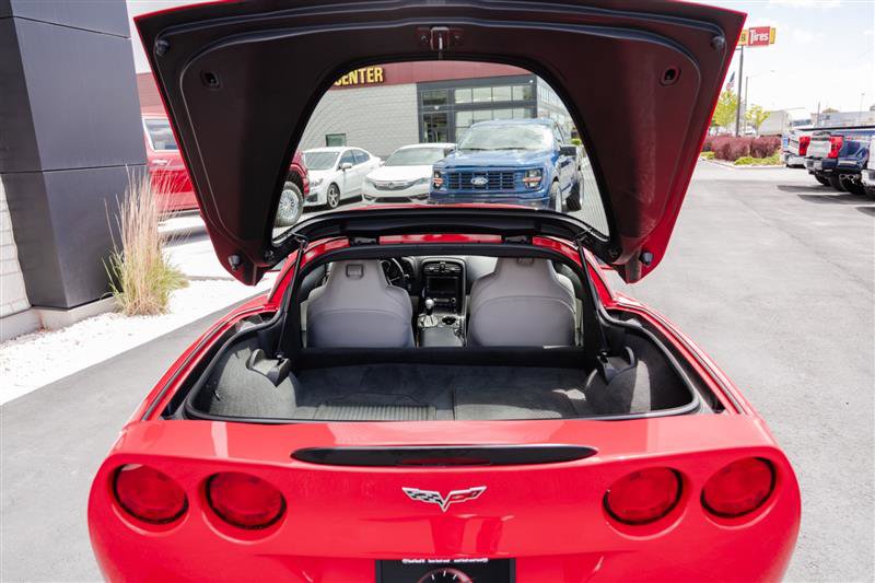 Used 2012 Chevrolet Corvette Grand Sport w/ 3LT Preferred Equipment Group RWD image 12