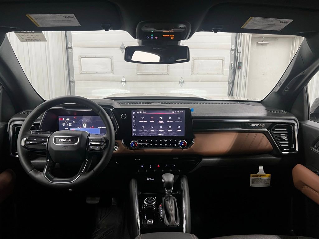 New 2026 GMC Canyon AT4 w/ AT4 Premium Package AWD/4WD image 34