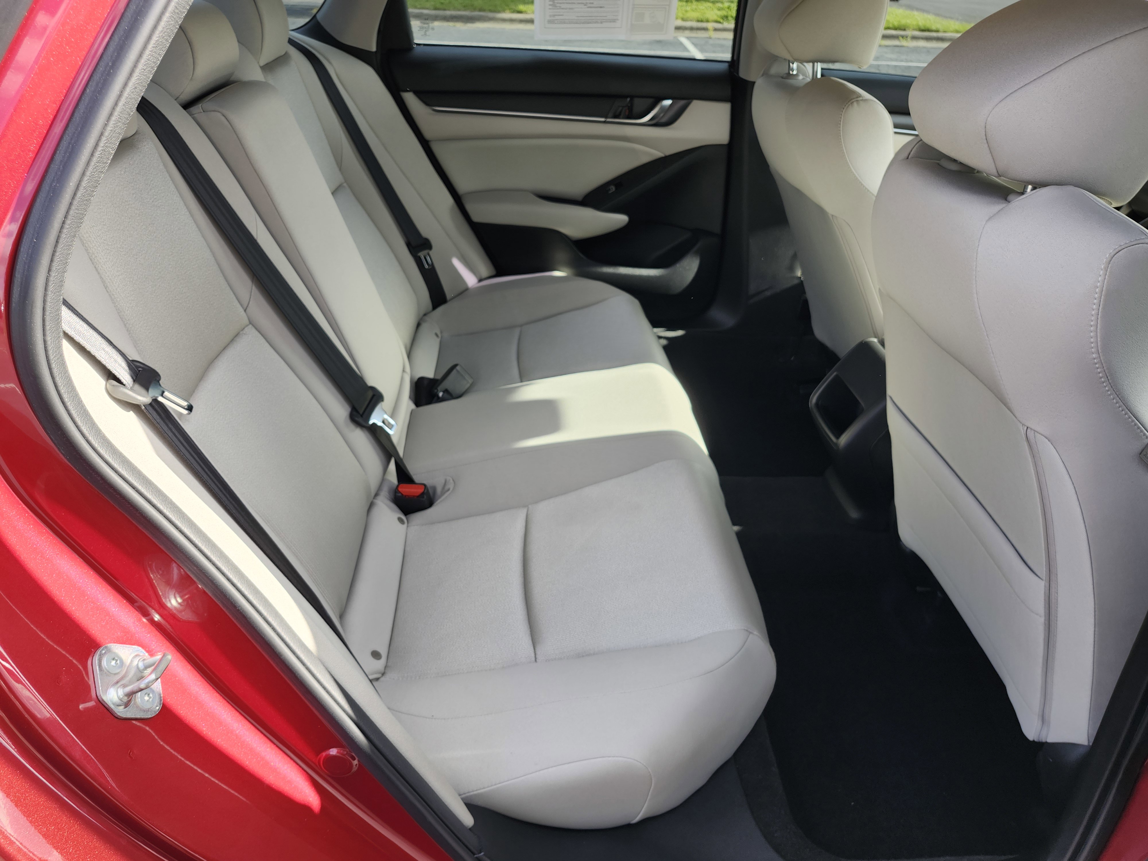 Used 2018 Honda Accord LX image 17