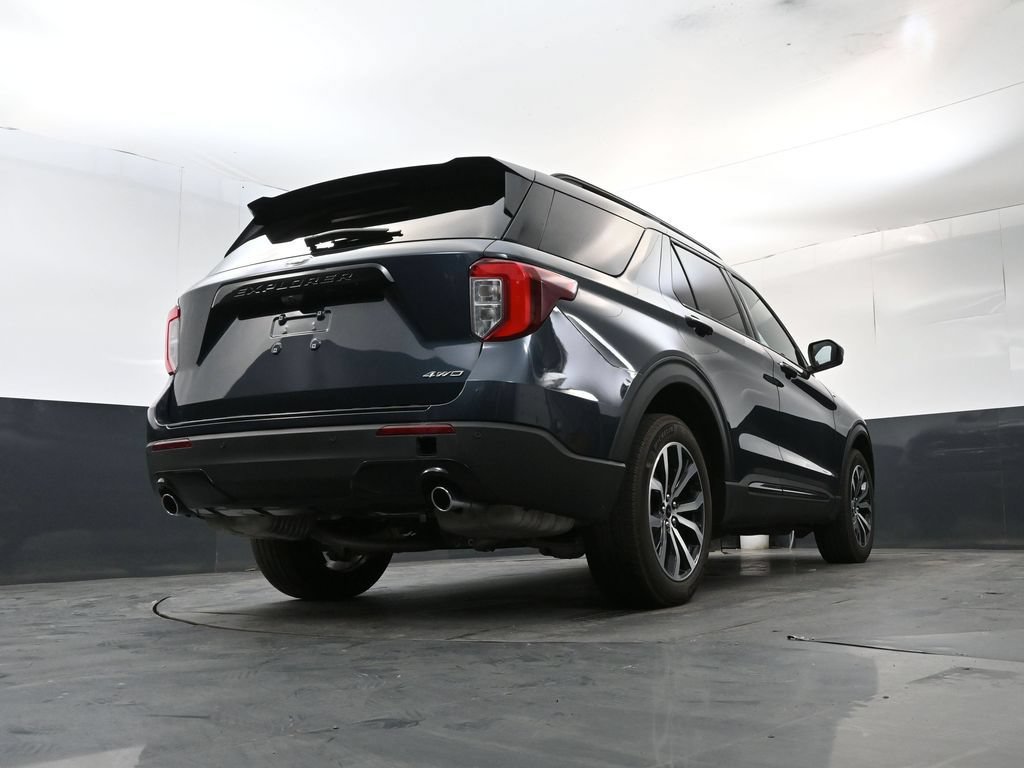 Used 2023 Ford Explorer ST-Line AWD/4WD image 23