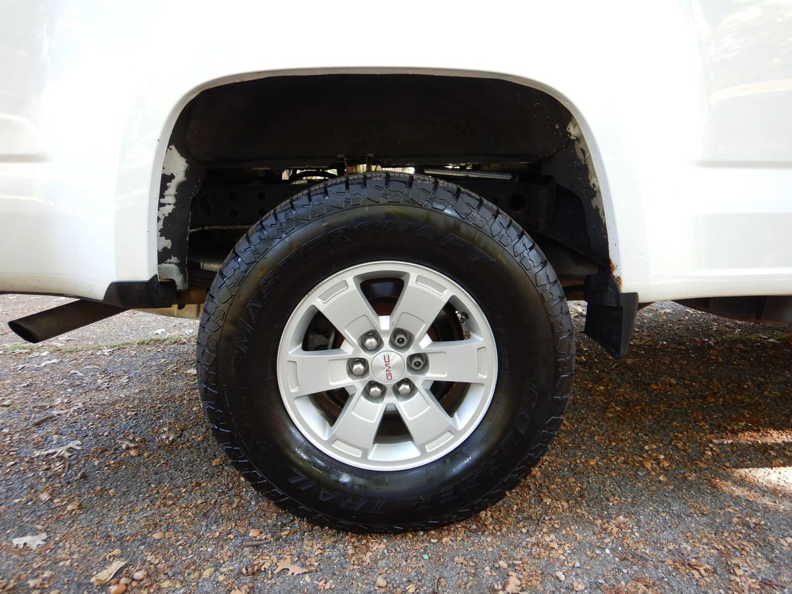 Used 2015 GMC Canyon 4x4 Extended Cab w/ Convenience Package image 26