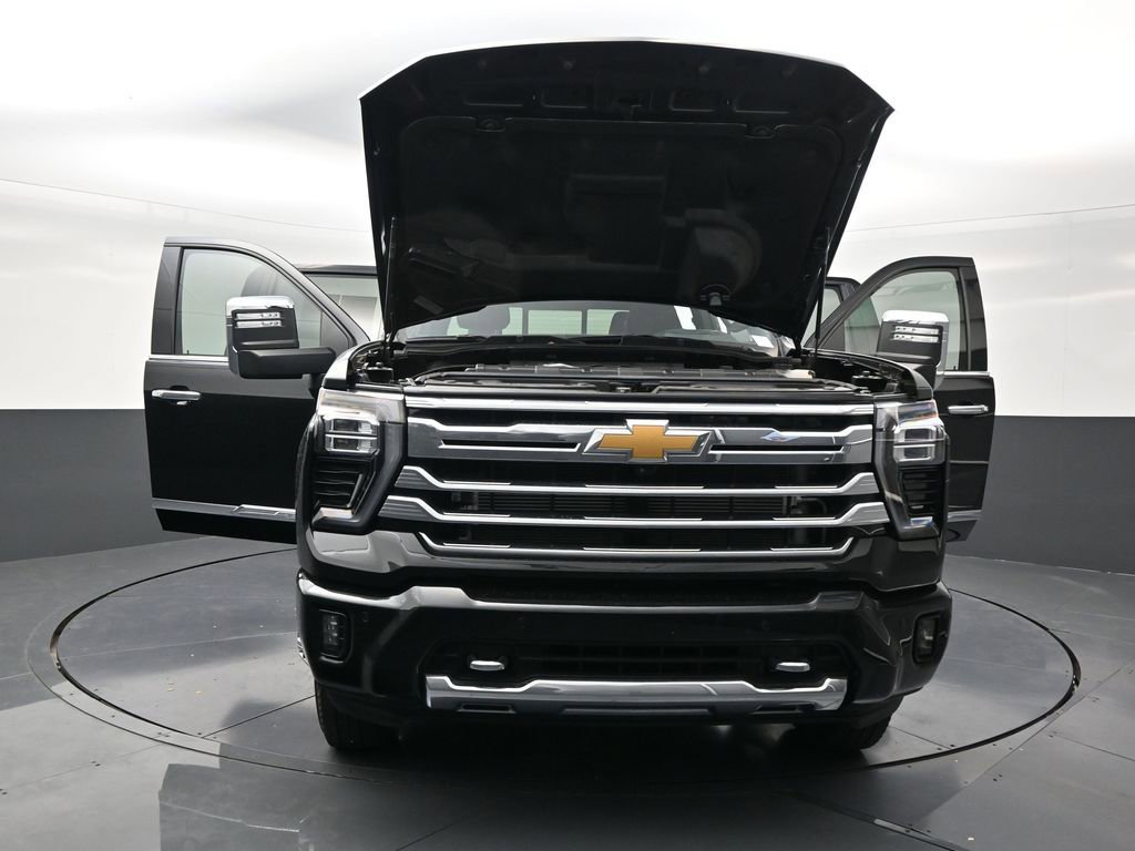 Used 2025 Chevrolet Silverado 3500 High Country w/ High Country Premium Package AWD/4WD image 33