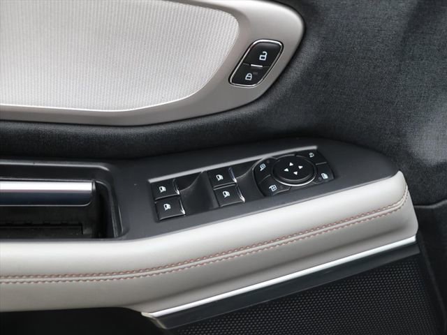 Used 2025 Ford Expedition Active image 18