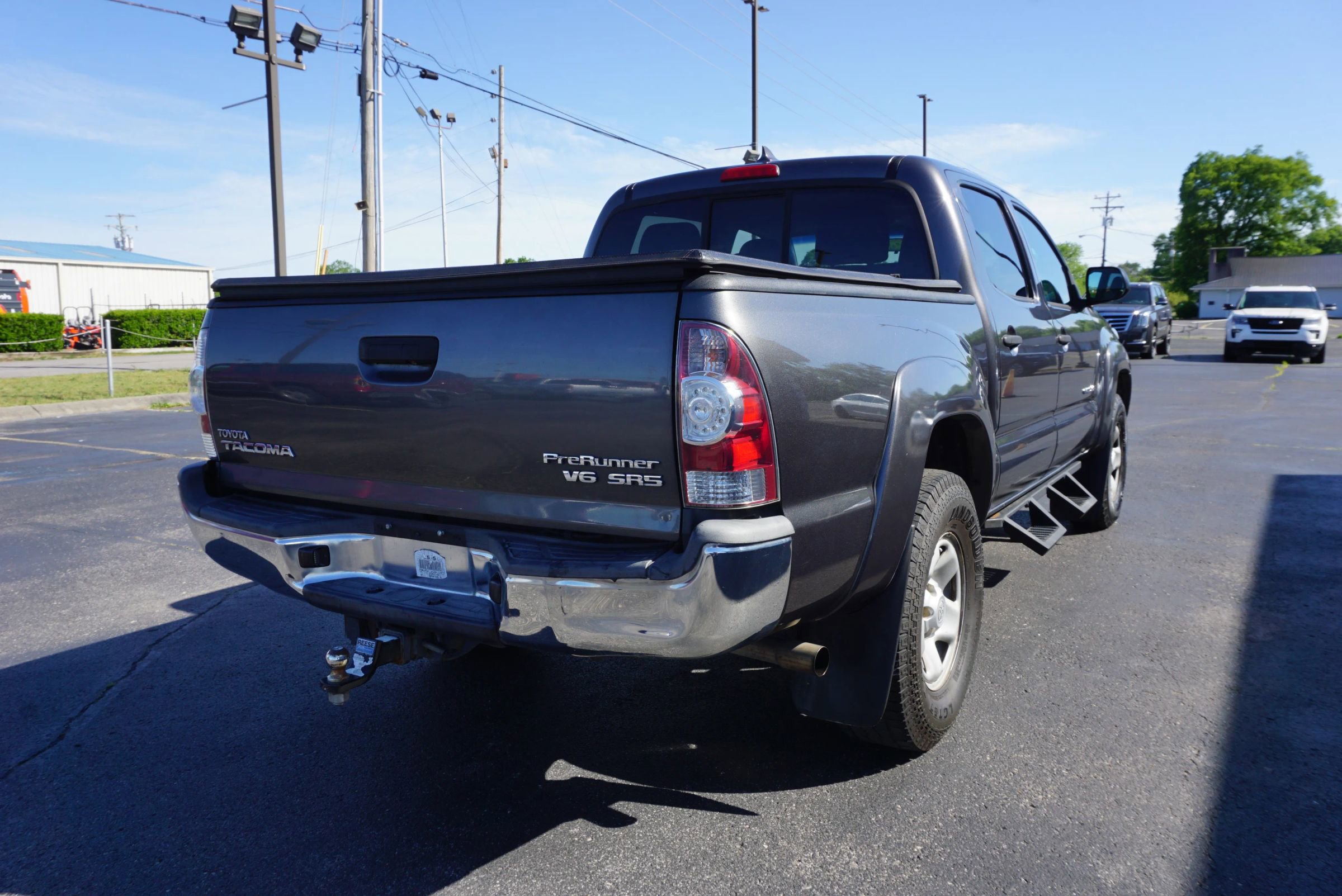 Used 2014 Toyota Tacoma PreRunner w/ SR5 Package RWD image 5