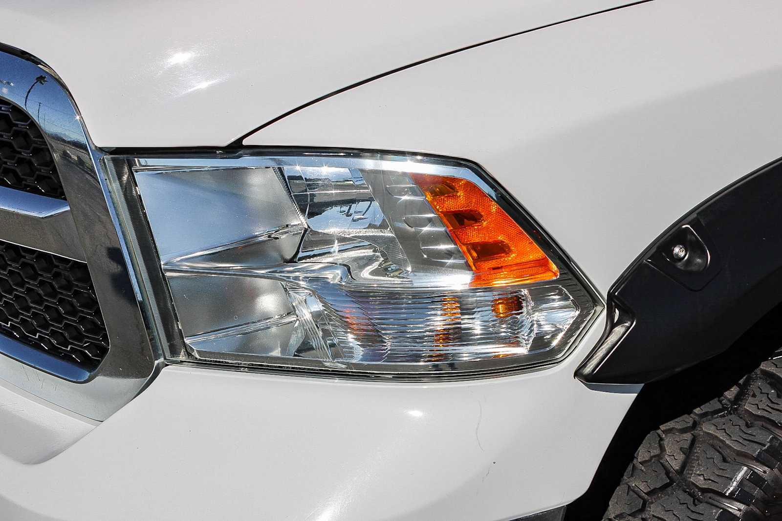 Used 2021 RAM 1500 Classic SLT image 10