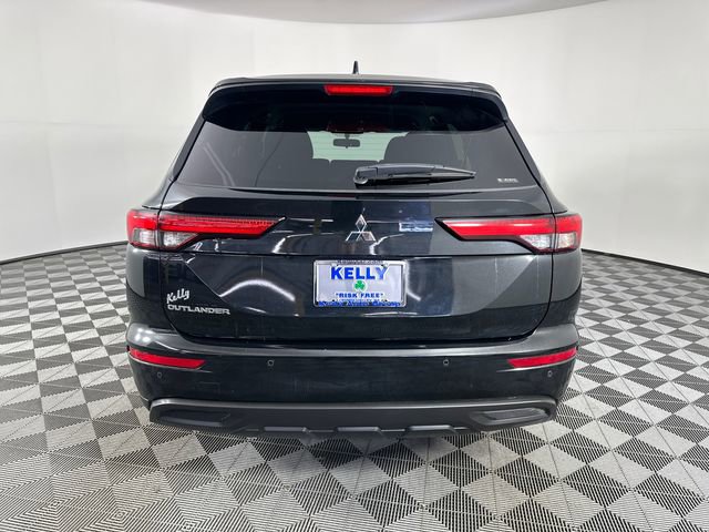 Used 2022 Mitsubishi Outlander ES image 6