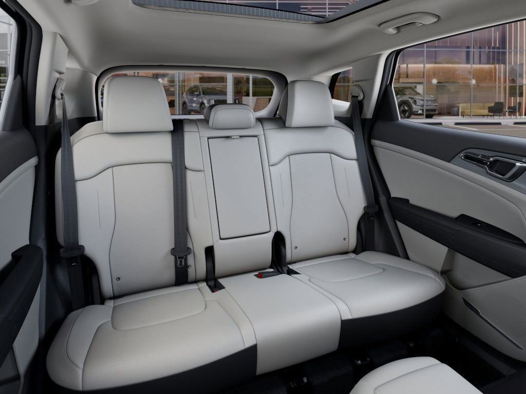 New 2026 Kia Sportage EX image 17