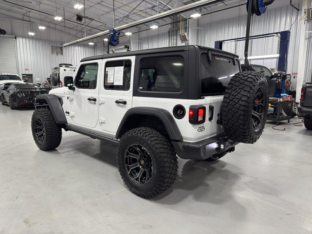 Used 2024 Jeep Wrangler Willys image 9