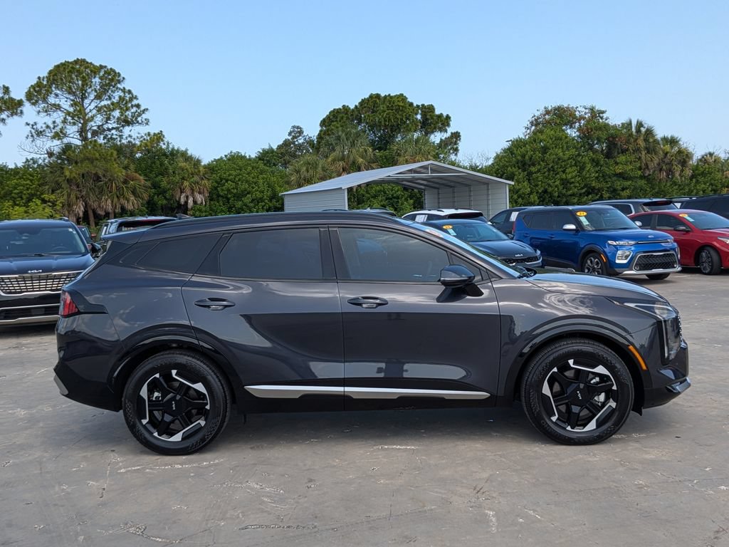 Certified 2026 Kia Sportage SX FWD image 9