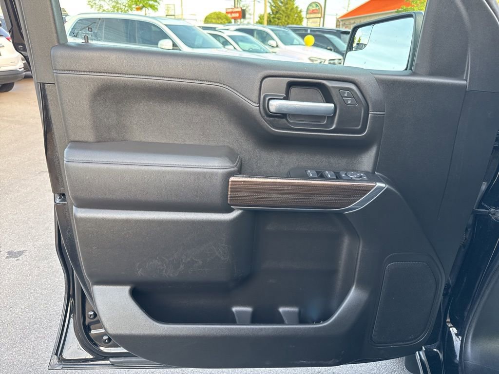 Used 2022 Chevrolet Silverado 1500 LT AWD/4WD image 10