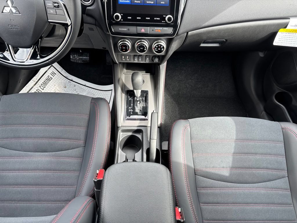 Used 2024 Mitsubishi Outlander Sport SE AWD/4WD image 24