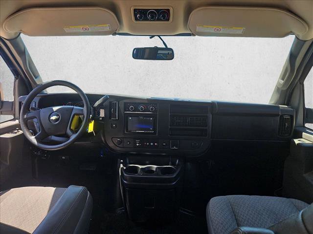 Used 2018 Chevrolet Express 2500 LT w/ LT Preferred Equipment Group RWD image 23