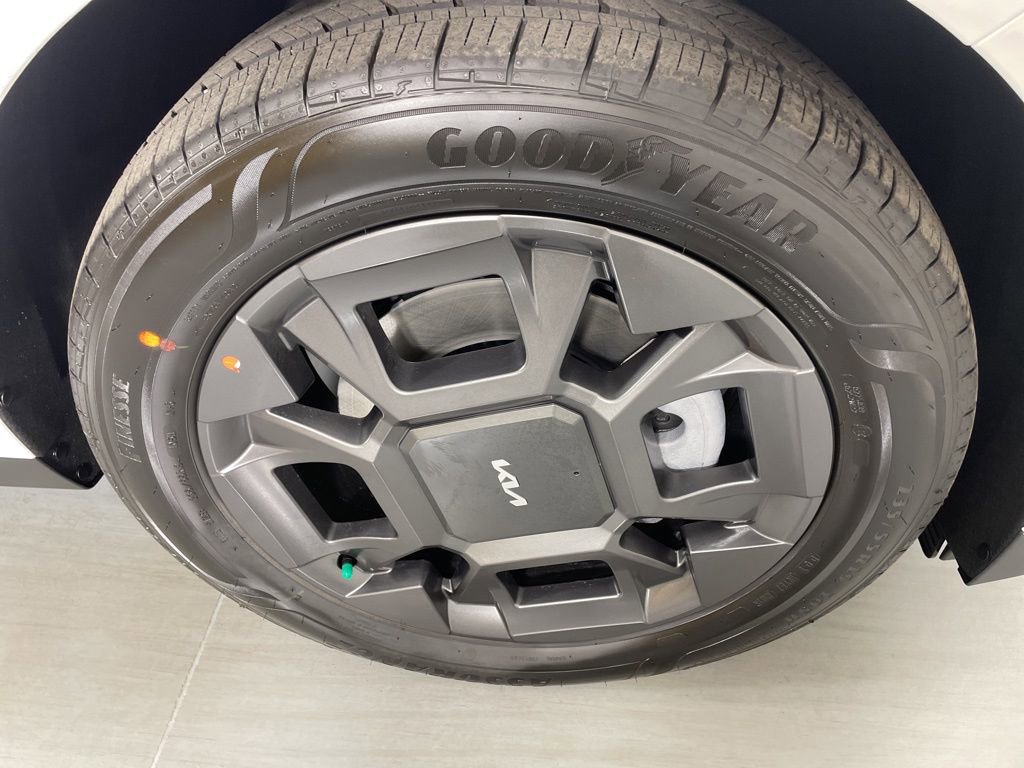 New 2026 Kia Carnival EX image 10