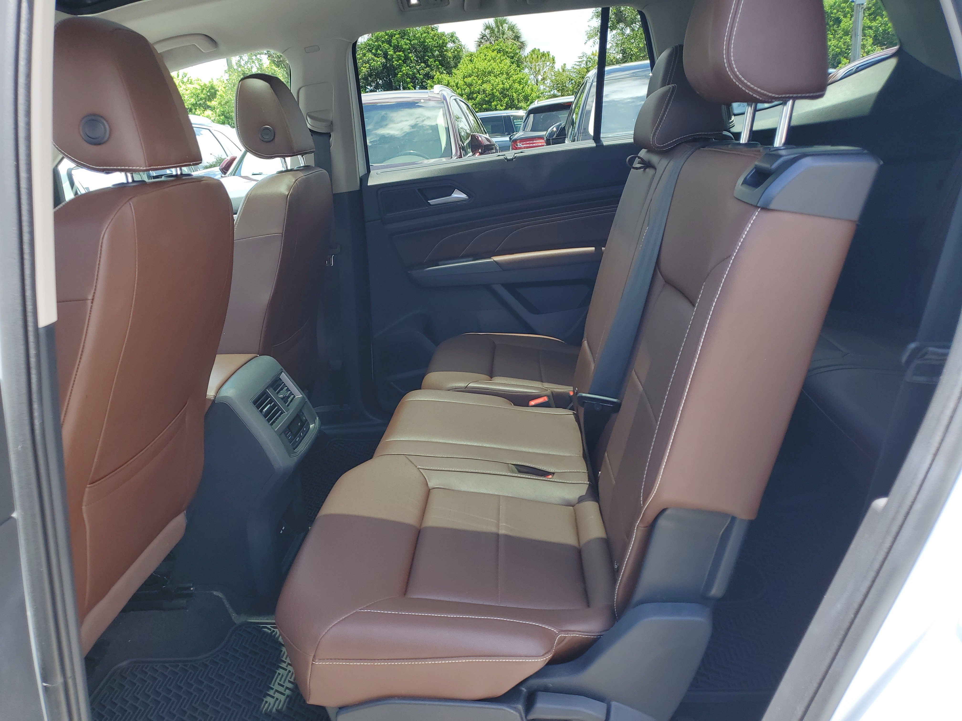 Used 2021 Volkswagen Atlas SE w/ Panoramic Sunroof Package image 8