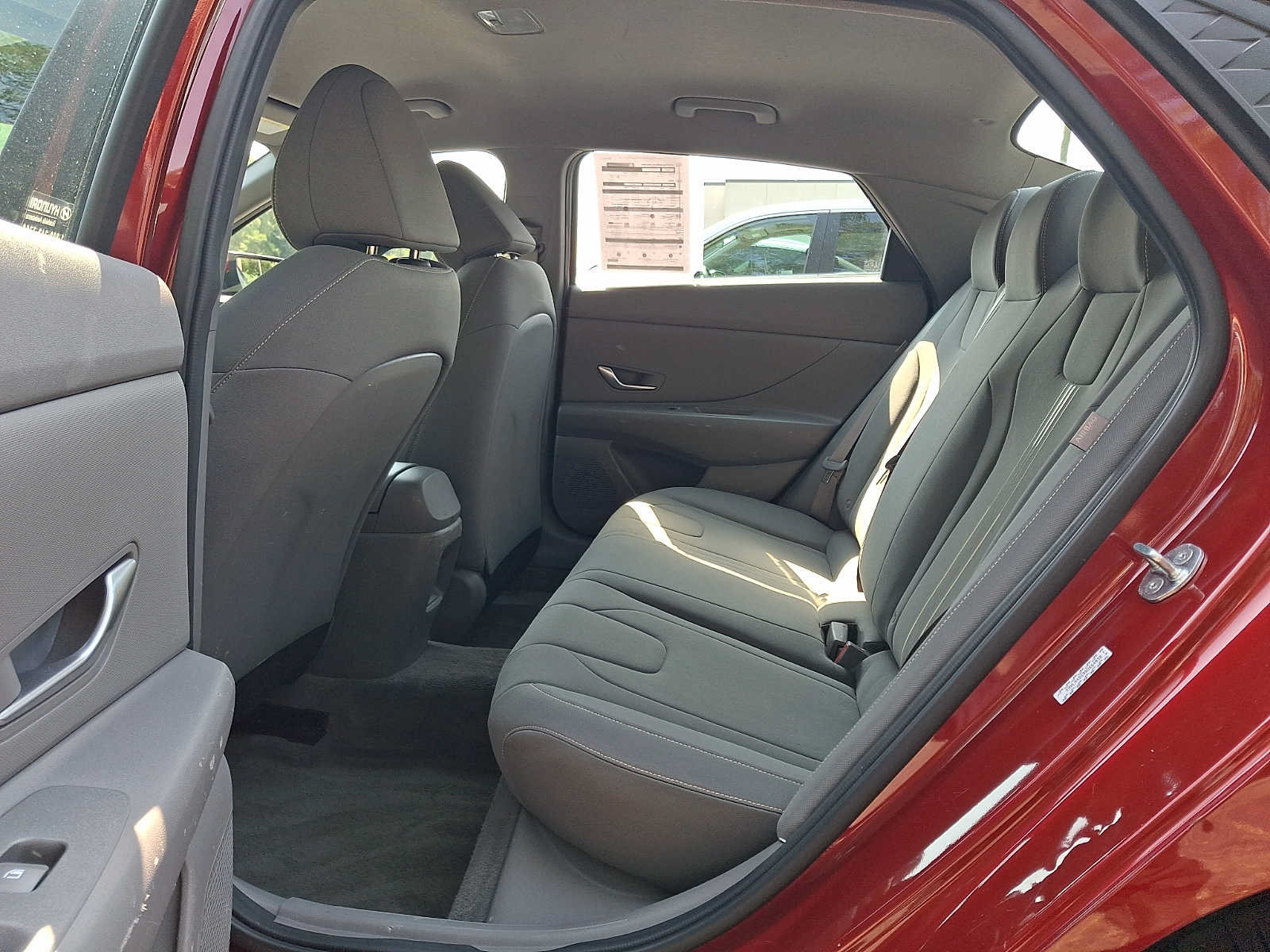Used 2024 Hyundai Elantra SEL FWD image 10