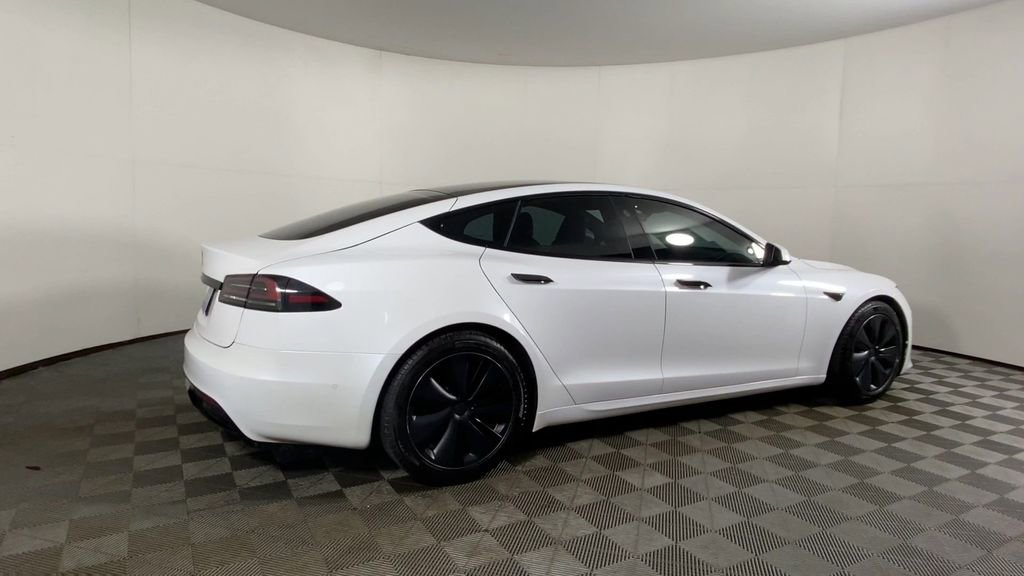 Used 2022 Tesla Model S image 10