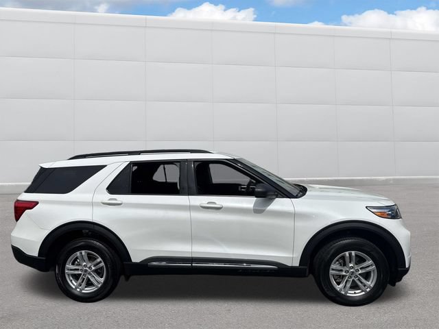 Used 2022 Ford Explorer XLT AWD/4WD image 13