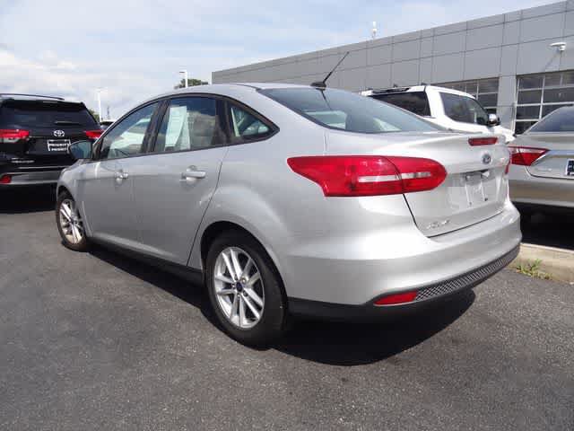Used 2016 Ford Focus SE FWD image 4