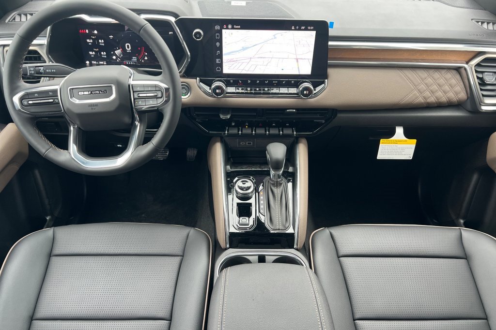 New 2026 GMC Canyon Denali image 10