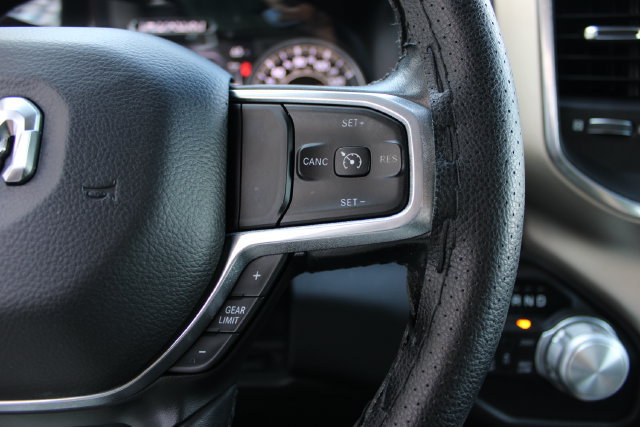 Used 2019 RAM 1500 Laramie AWD/4WD image 21