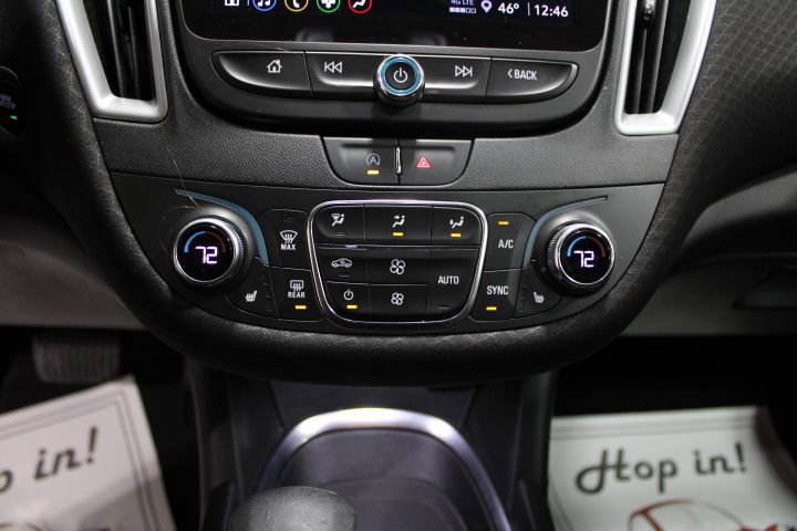 Used 2022 Chevrolet Malibu LT image 30