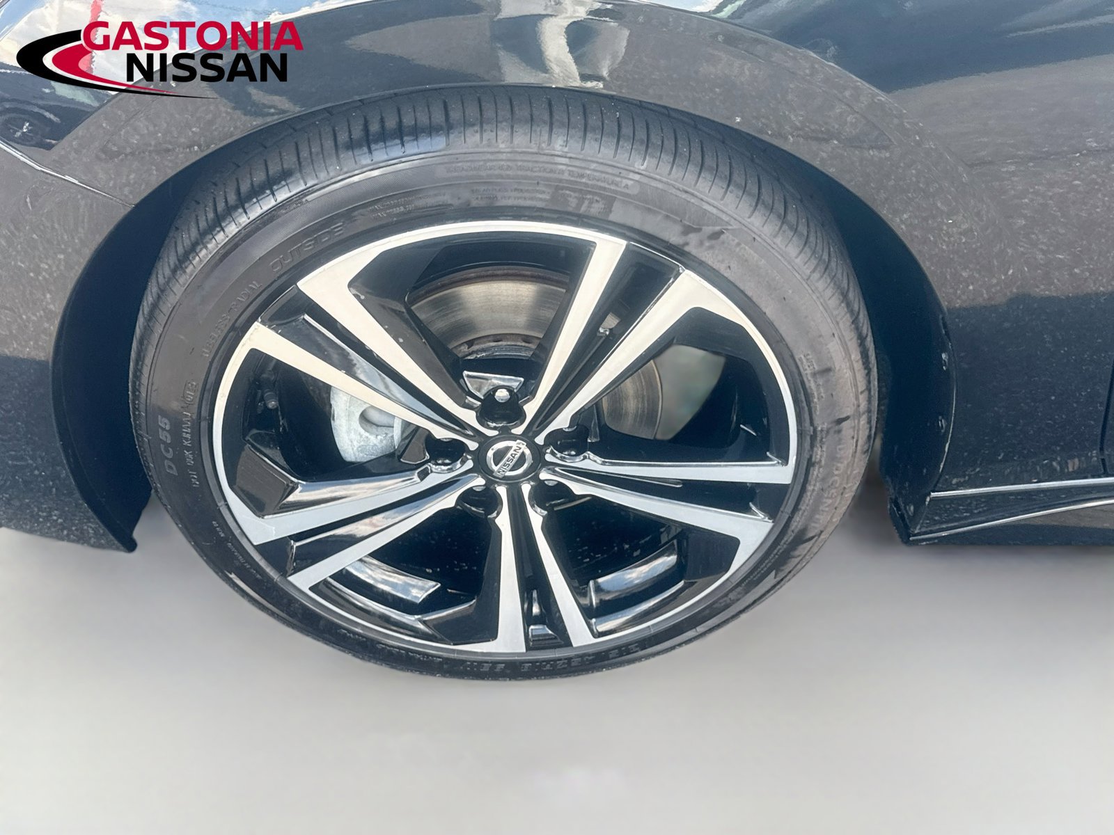 Used 2022 Nissan Sentra SR w/ Electronics Package FWD image 38