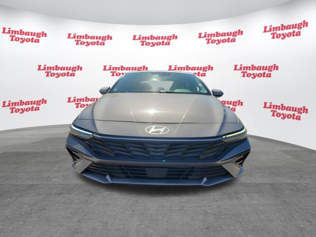 Used 2025 Hyundai Elantra SEL FWD image 21