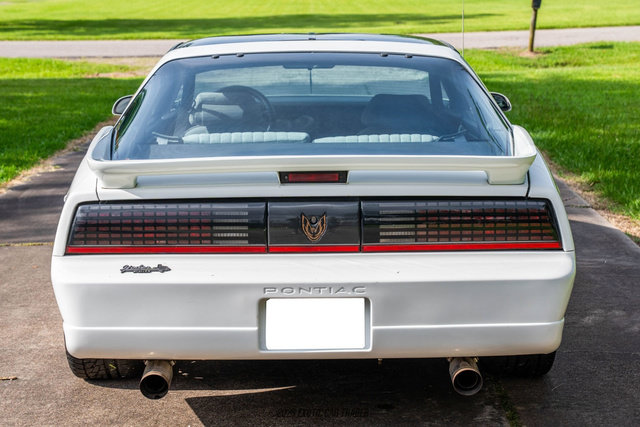 Used 1989 Pontiac Firebird Trans Am RWD image 7