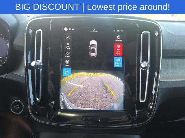 Used 2023 Volvo XC40 B5 Plus AWD/4WD image 33