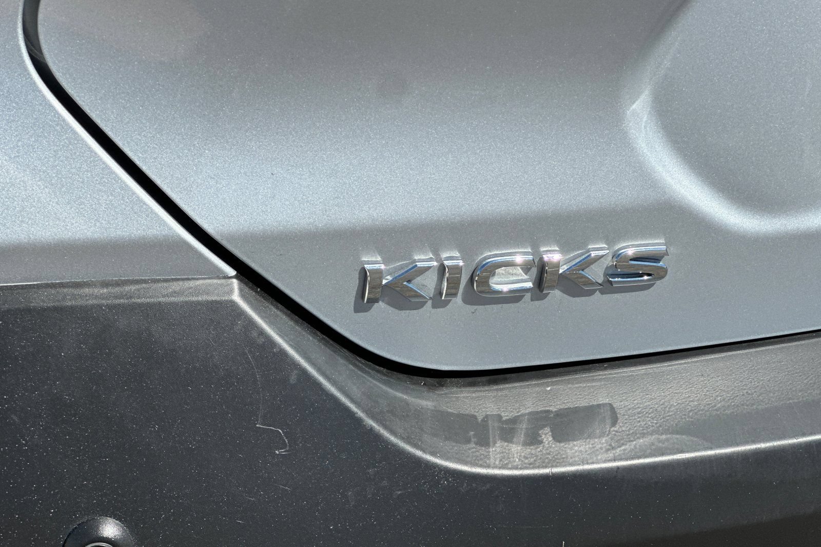 Used 2020 Nissan Kicks S FWD image 27