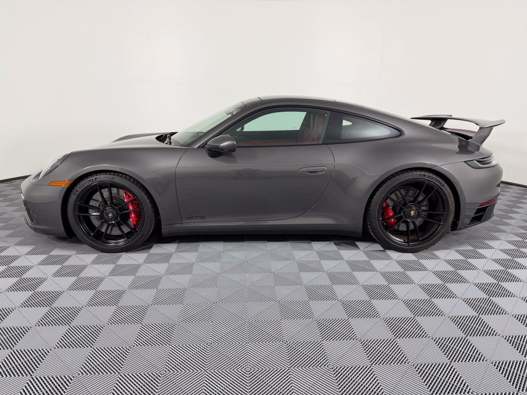 Certified 2024 Porsche 911 Carrera GTS RWD image 2