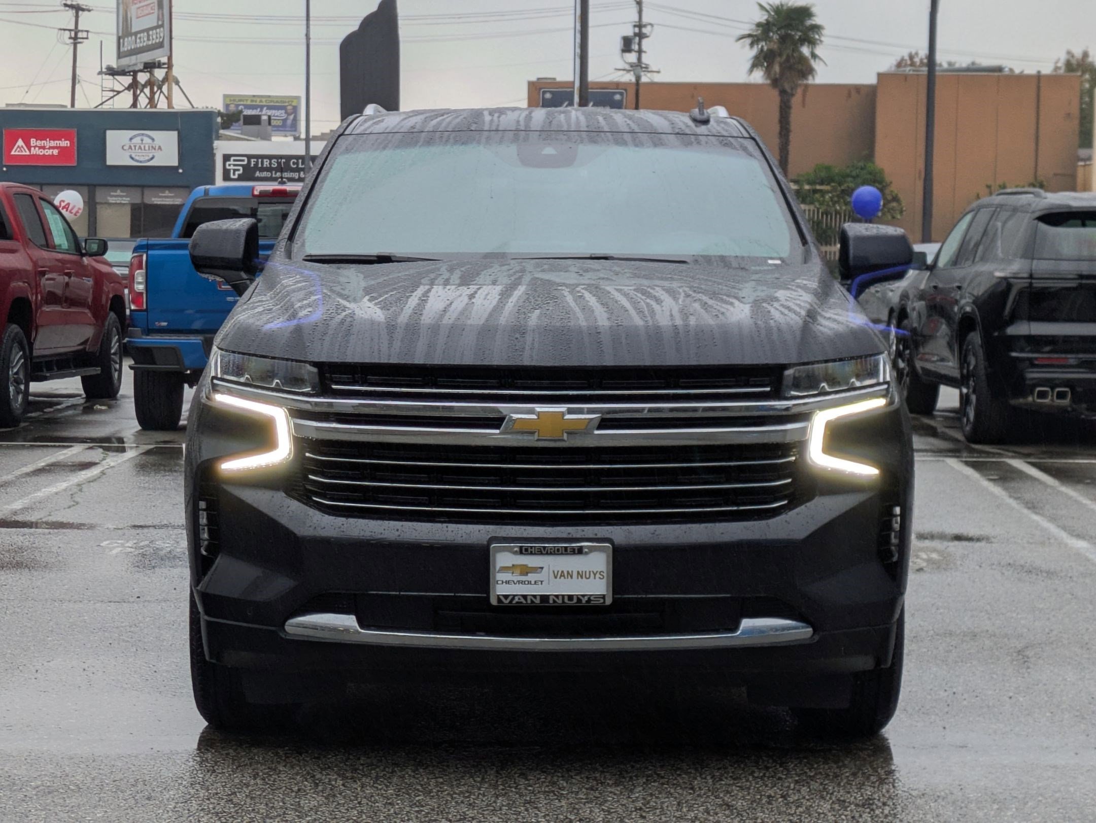 Certified 2023 Chevrolet Suburban LT image 2