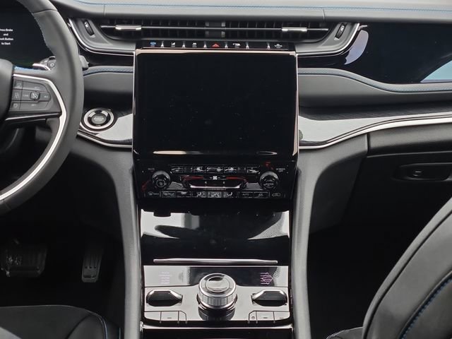 Used 2022 Jeep Grand Cherokee Trailhawk image 19