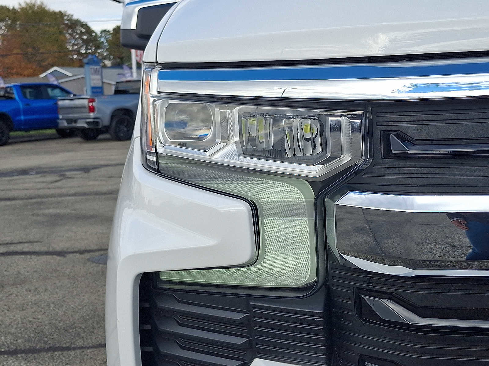 Used 2023 Chevrolet Silverado 1500 LT image 9