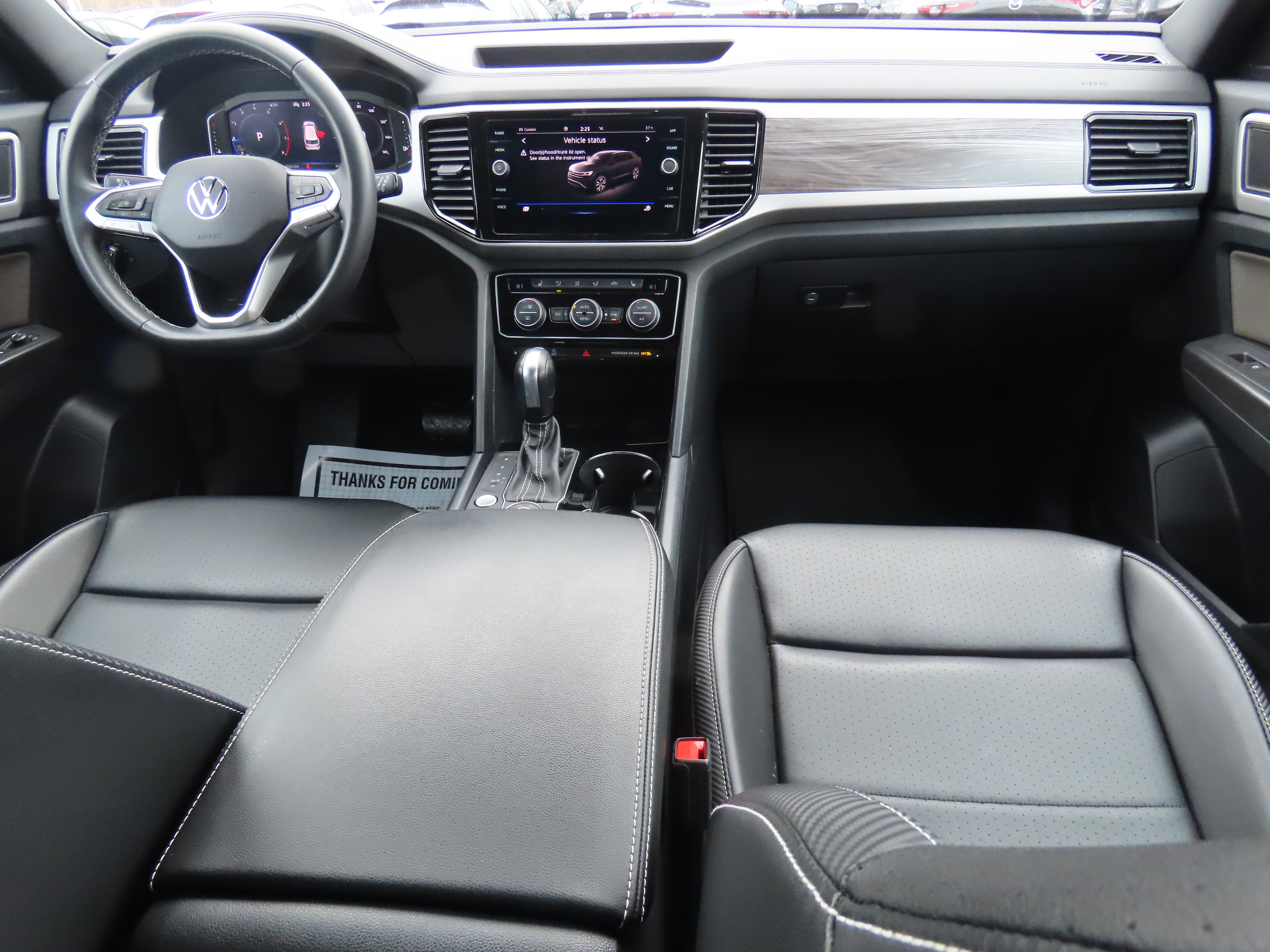 Used 2022 Volkswagen Atlas Cross Sport SE w/ Panoramic Sunroof Package image 17