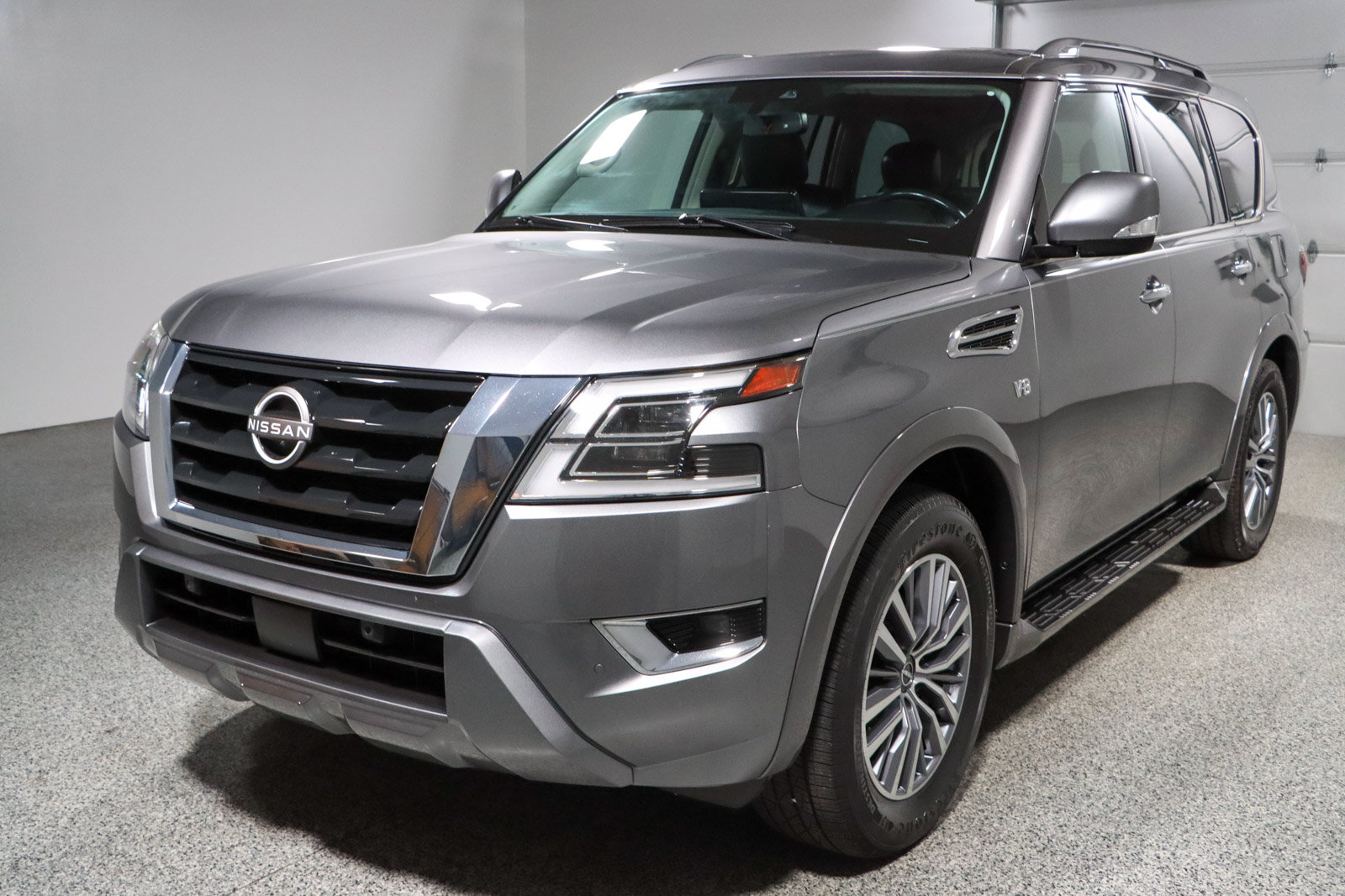 Used 2022 Nissan Armada SV w/ SV Appearance Package RWD image 34