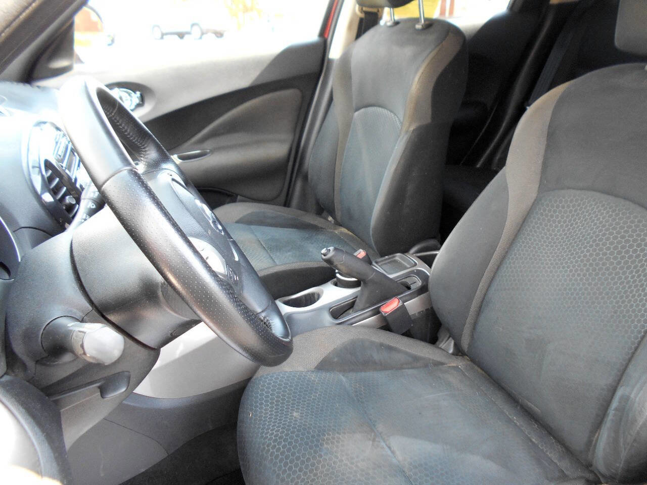 Used 2011 Nissan Juke SV w/ Sport Pkg image 10