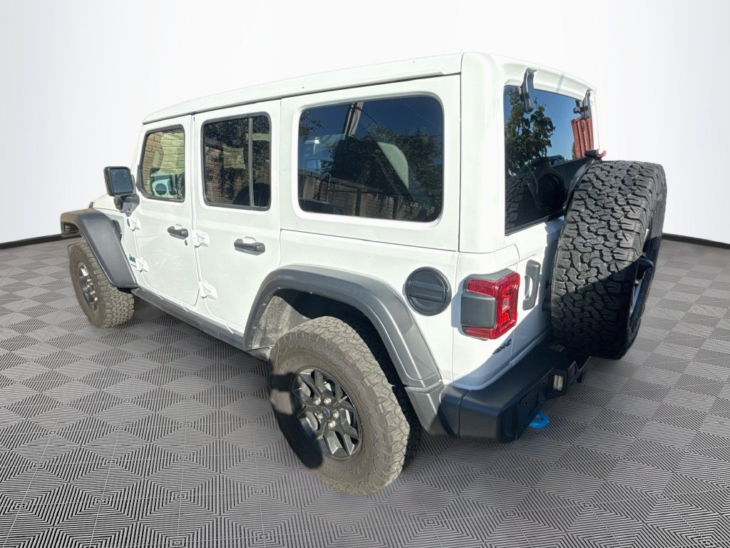 Used 2024 Jeep Wrangler Unlimited AWD/4WD image 6