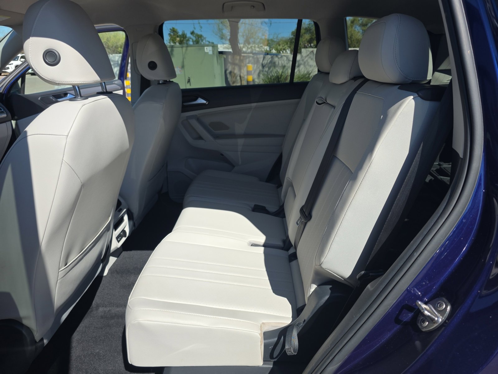 Used 2022 Volkswagen Tiguan SE image 17