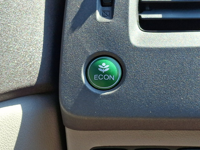Used 2012 Honda Civic Hybrid Sedan image 17