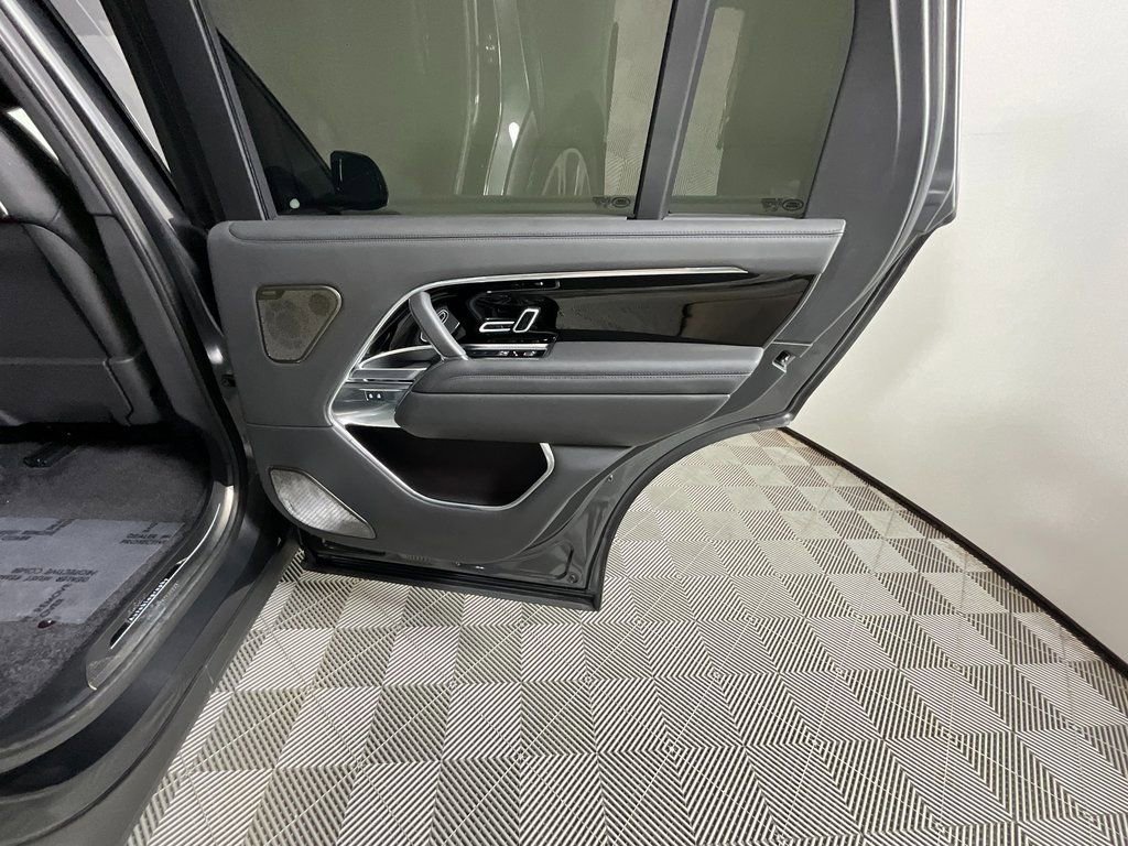 Certified 2024 Land Rover Range Rover Long Wheelbase Autobiography image 23
