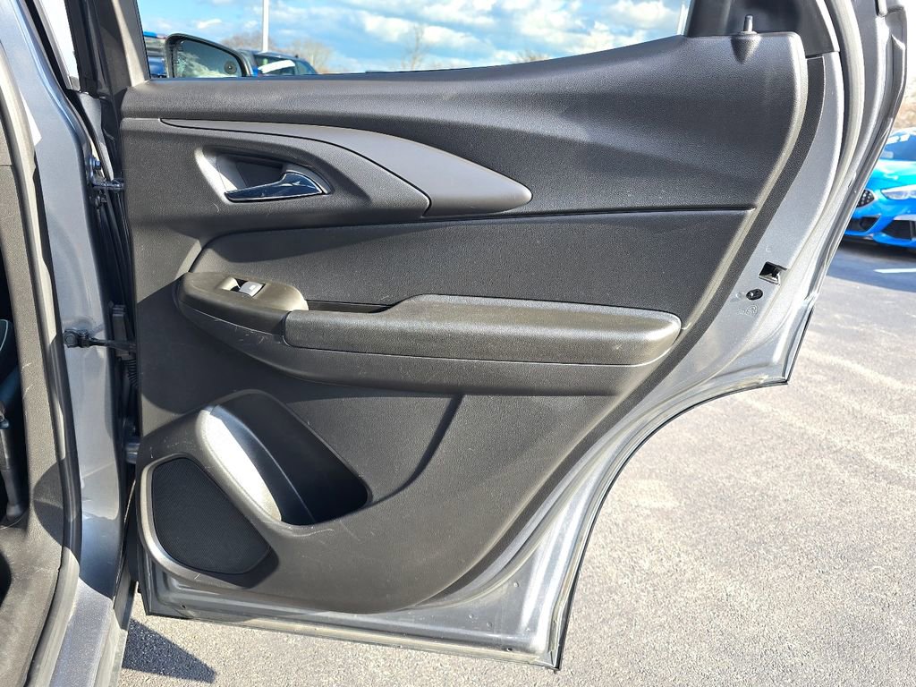 Used 2022 Chevrolet TrailBlazer LT image 30