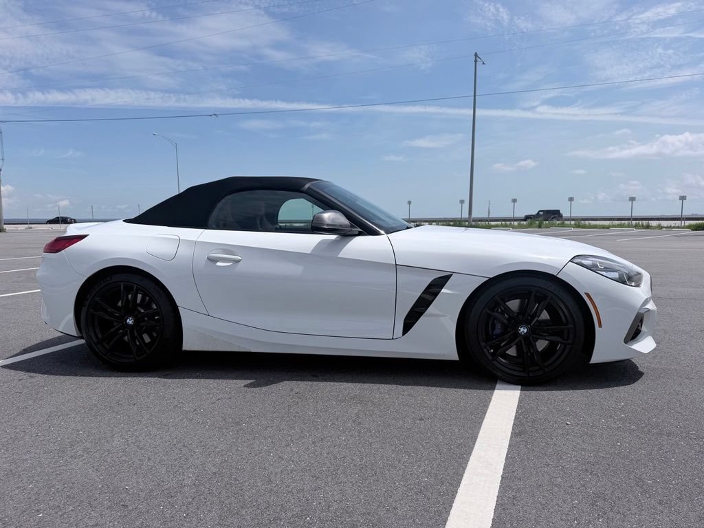 Used 2020 BMW Z4 M40i w/ Executive Package RWD image 24