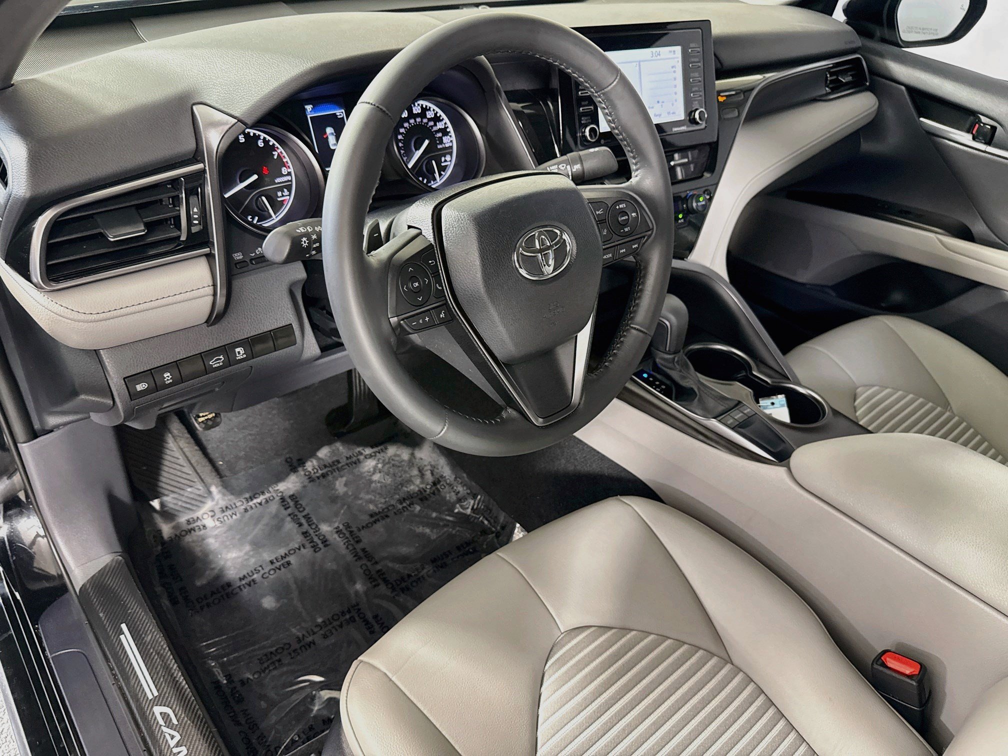 Used 2024 Toyota Camry SE w/ Convenience Package FWD image 23