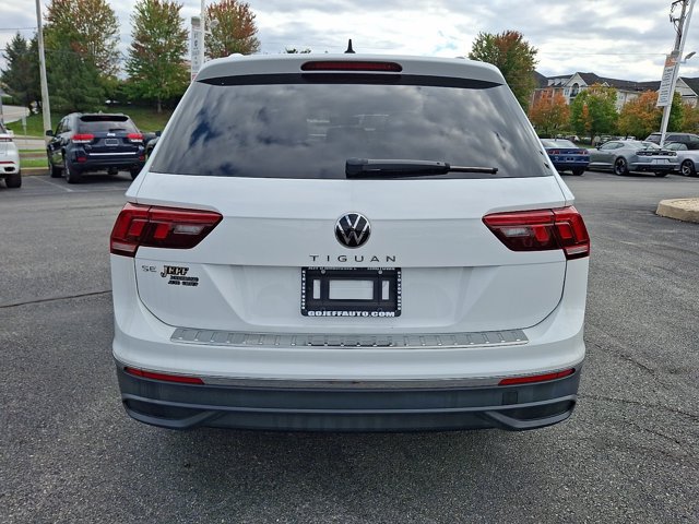 Used 2024 Volkswagen Tiguan SE FWD image 7